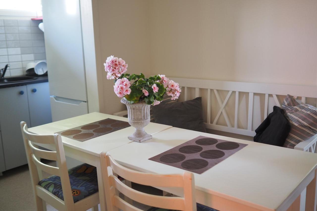 Brukshotellet Oeland - Vandrarhem Degerhamn Екстер'єр фото