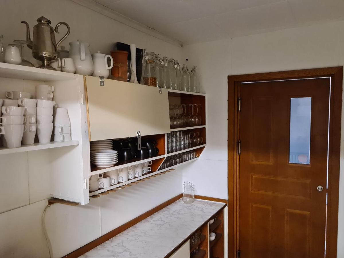 Brukshotellet Oeland - Vandrarhem Degerhamn Екстер'єр фото